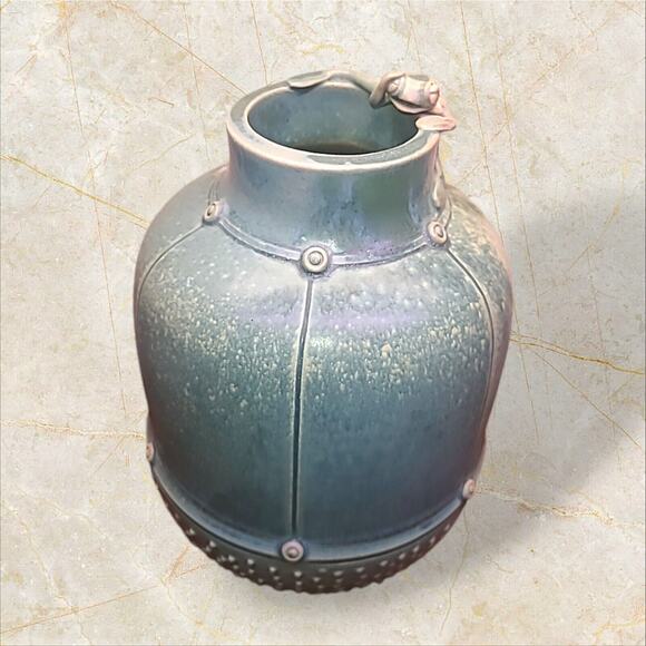 V Chin Green Porcelain Frog Studio Pottery Art Vase Vorakit Chinookoswon Signed - Picture 1 of 15